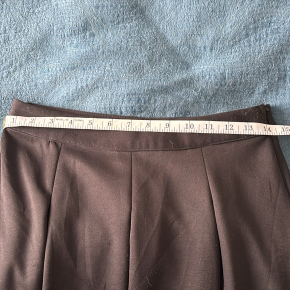 A line skirt - Picture 4 of 6